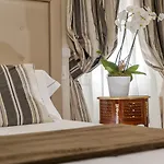 La Residenza Del Sole Al Pantheon 4* Rom