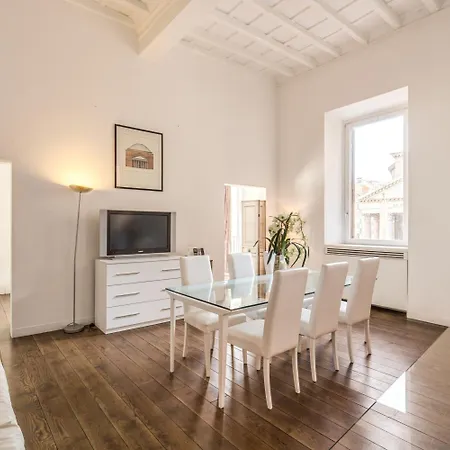 Oda ve Kahvaltı La Residenza Del Sole Al Pantheon